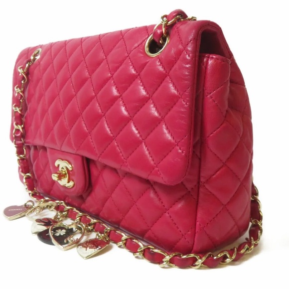 U already know I come with the best red Chanel charmer it’s so dope🌈🌈 - Picture 9 of 11